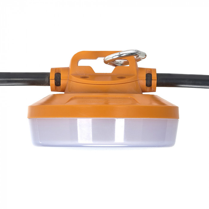 Maxim10 Close Up Web Rez